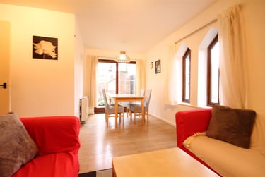 2 bed flat, Jacobins Chare, Newcastle Upon Tyne, Newcastle, NE14XD - Image 2